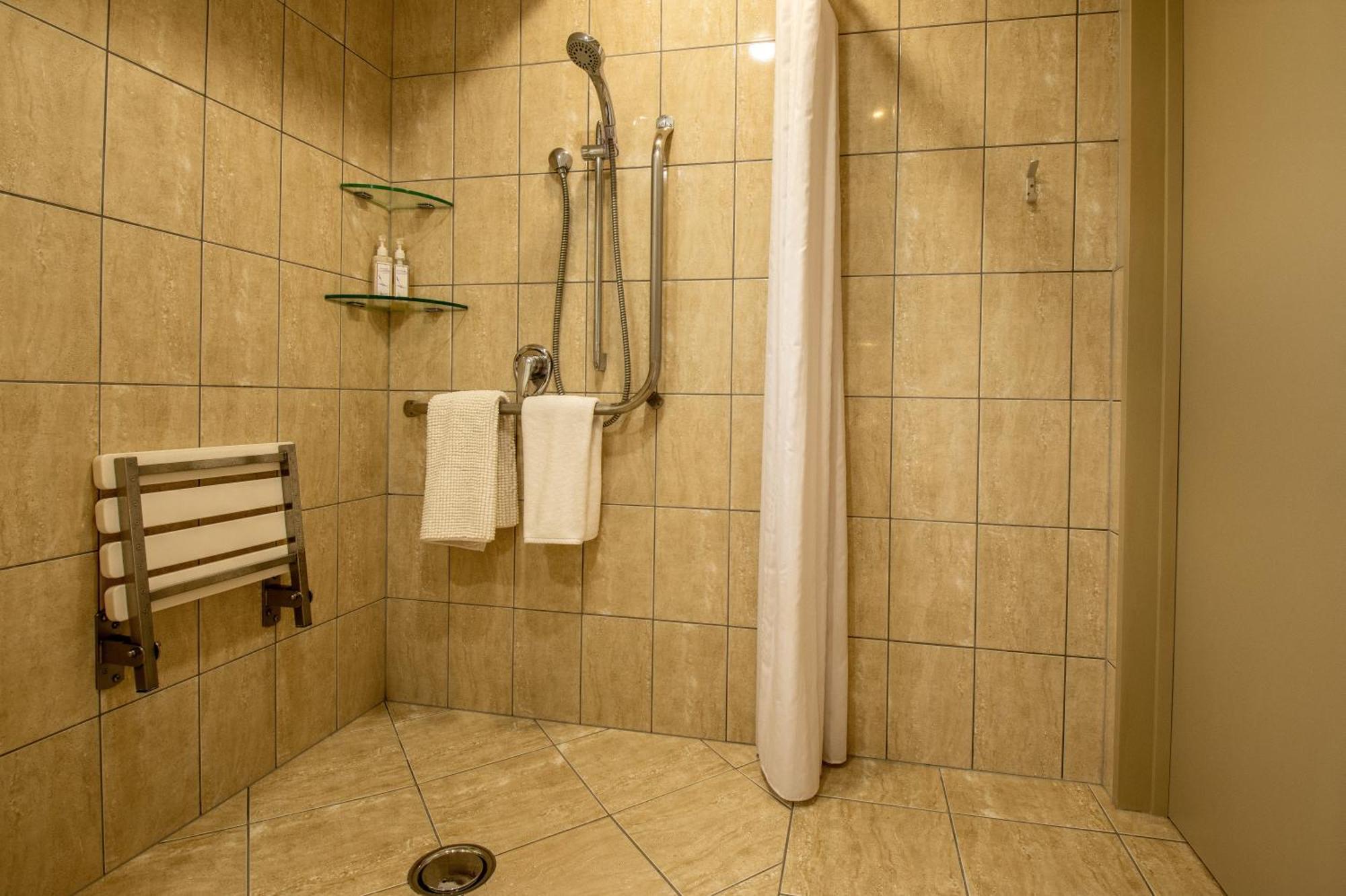 Blue Ridge Studios And Bed & Breakfast Te Anau Esterno foto