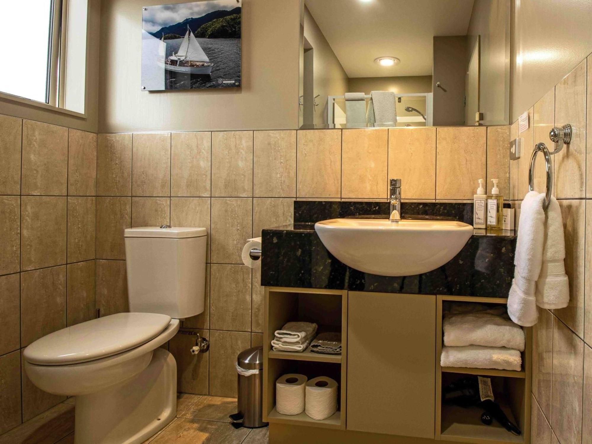 Blue Ridge Studios And Bed & Breakfast Te Anau Esterno foto