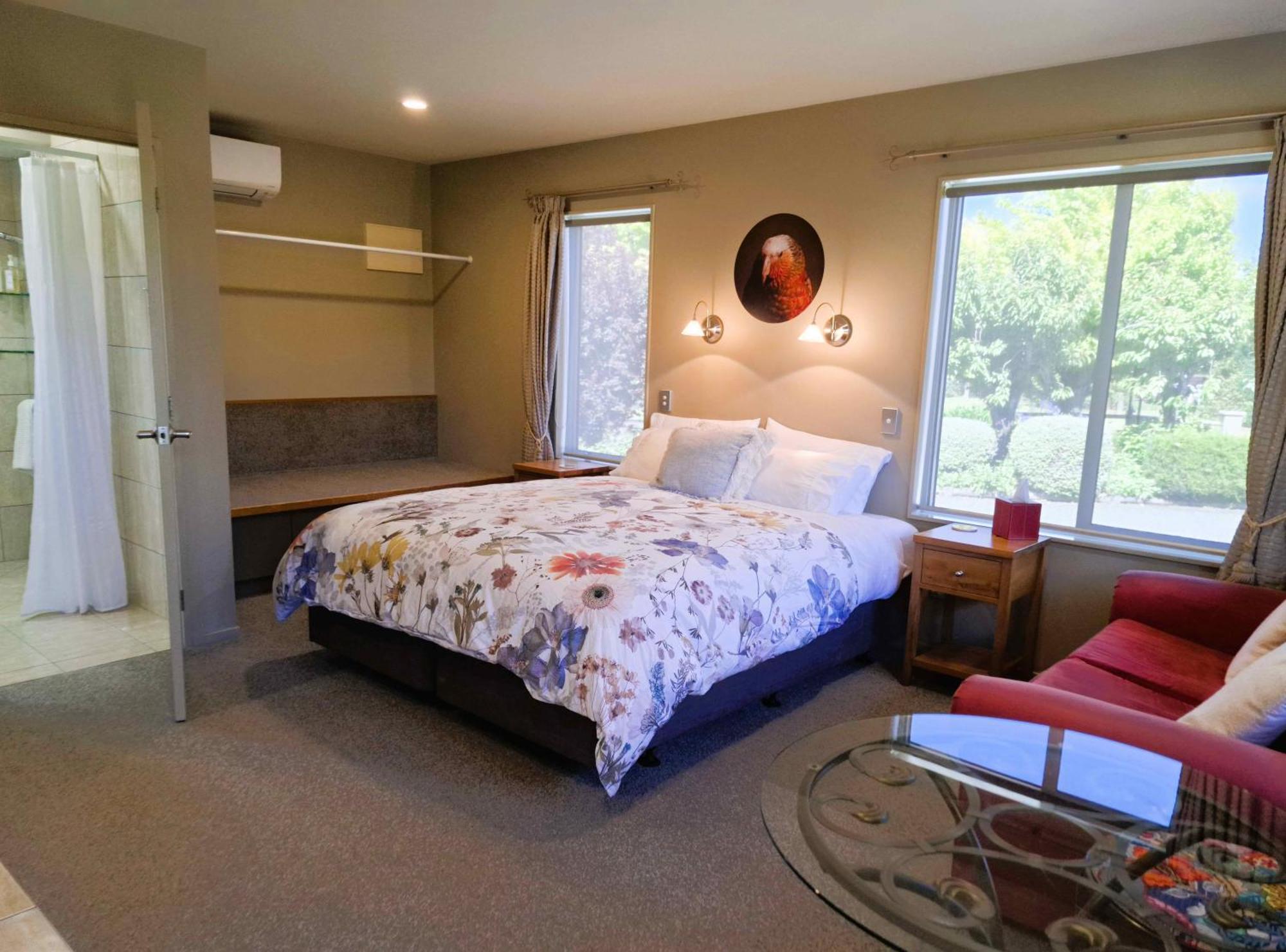 Blue Ridge Studios And Bed & Breakfast Te Anau Esterno foto