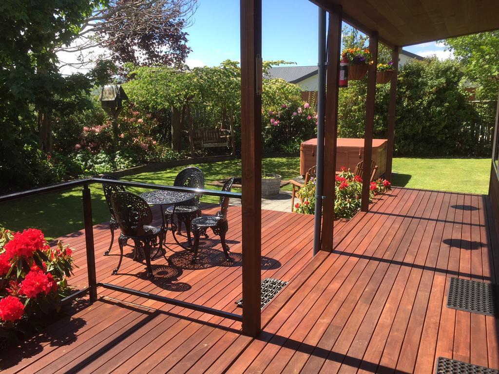 Blue Ridge Studios And Bed & Breakfast Te Anau Esterno foto